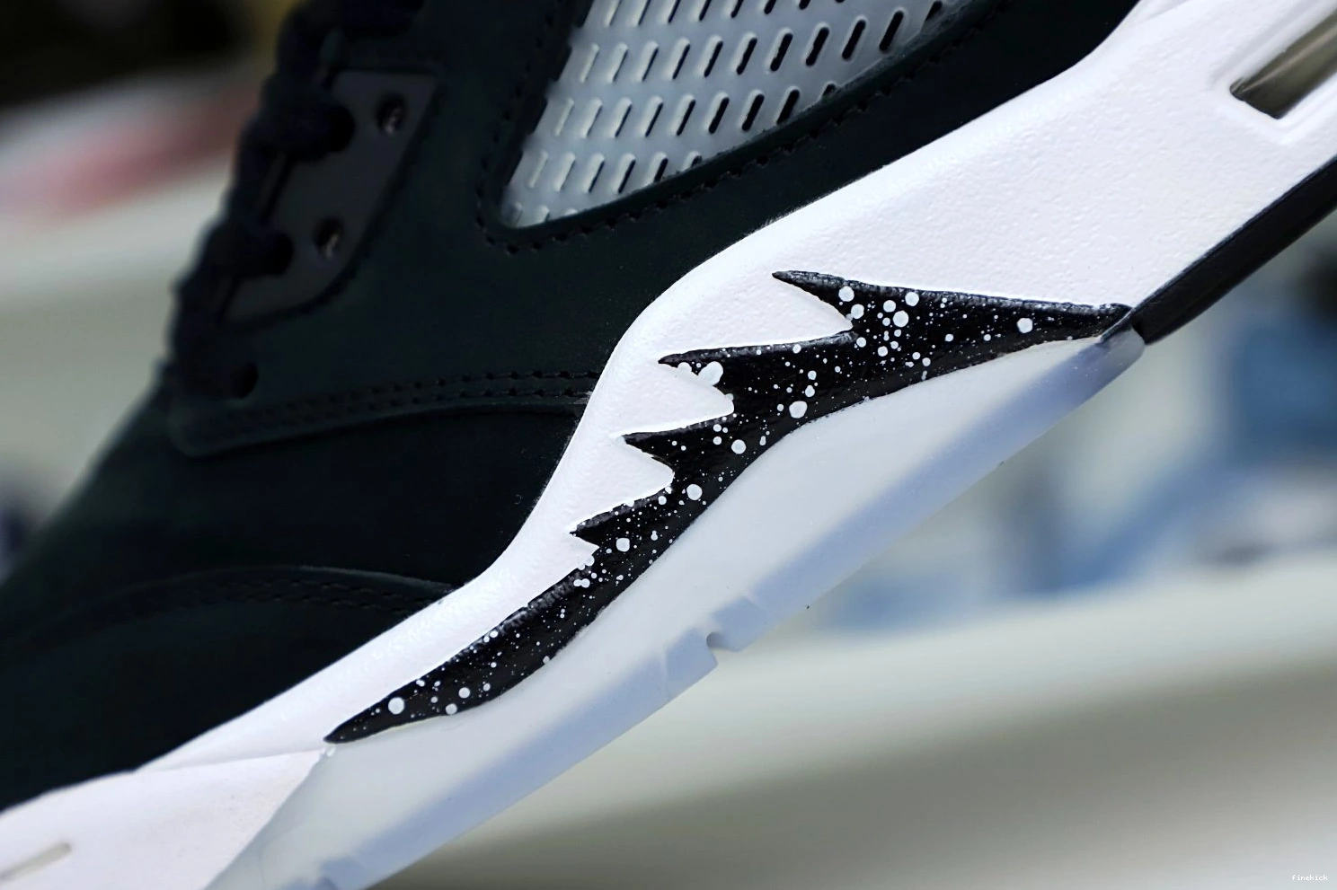 5 JORDAN 2021 RETRO AIR 'OREO' 0211